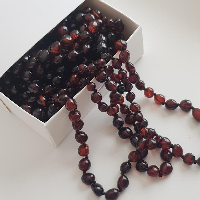 Damla Kehribar 38 cm Vişne Renk Barok Çocuk Kolye