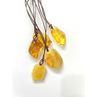 Naturel Orta Tane Kehribar Kolye Parlak Kişiye Özel