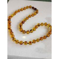 Özel Tasarım Yuvarlak Taneler Yeşil Renk Damla Kehribar Sertifikalı Kolye