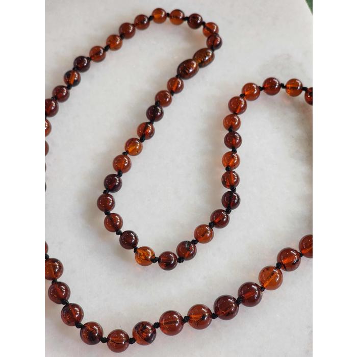 Özel Tasarım Yuvarlak Taneler Vişne Renk Damla Kehribar Sertifikalı Kolye